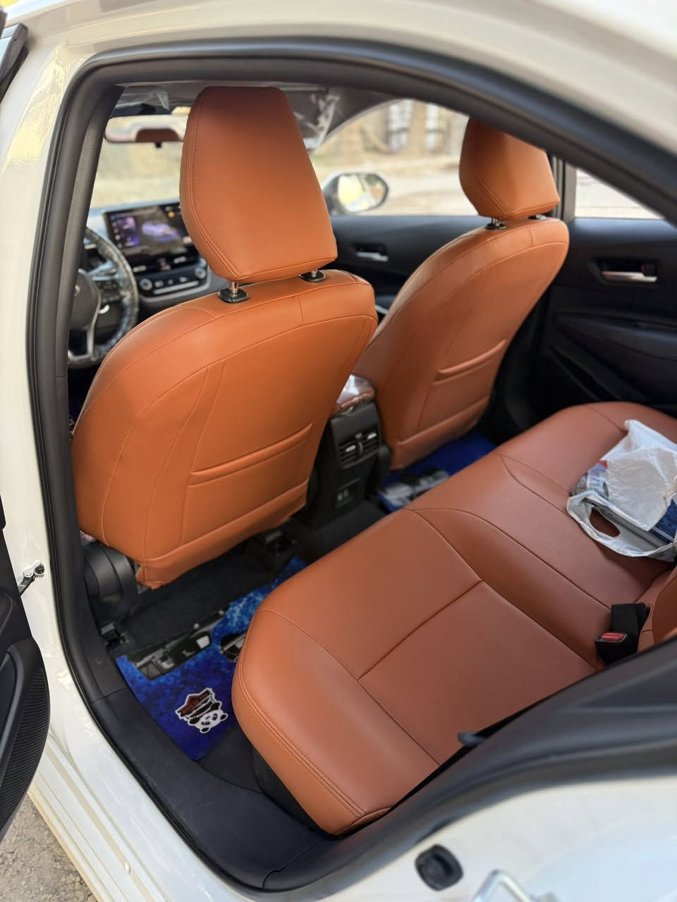 كورلا هايبرد ٢٠٢٥ شكل خليجي
بيع او مراوس
داخل جلد مشمشي
كفالة عامة 
مكان السيارة بغداد
***********
السعر 160$  وبيهة مجال للشراي
