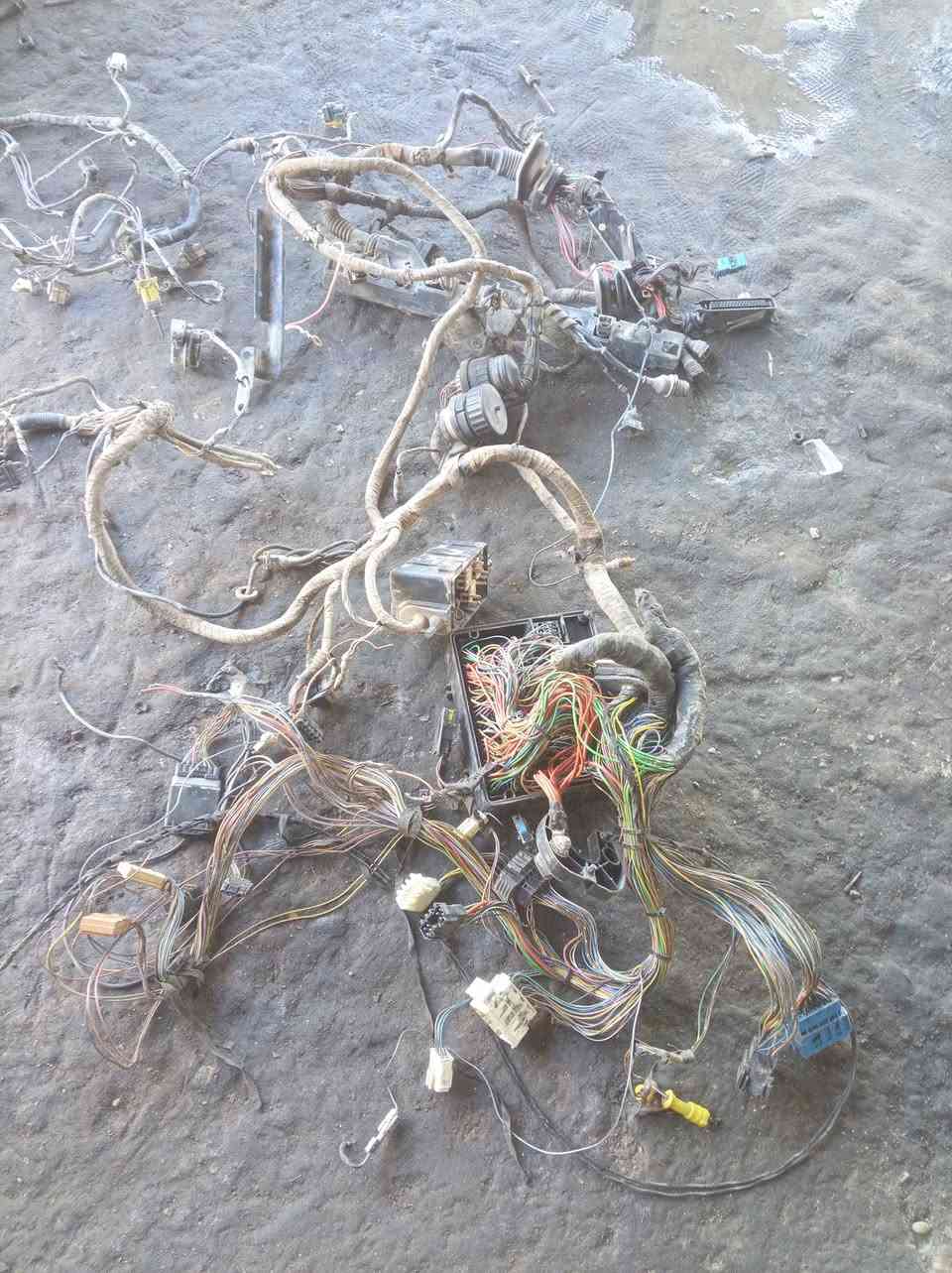 للبيع ضفيره 730شرط بلادي بدون كطع اوجطل عنبار بريك +ايبي اس +حساسات بريك المكان  ***********
