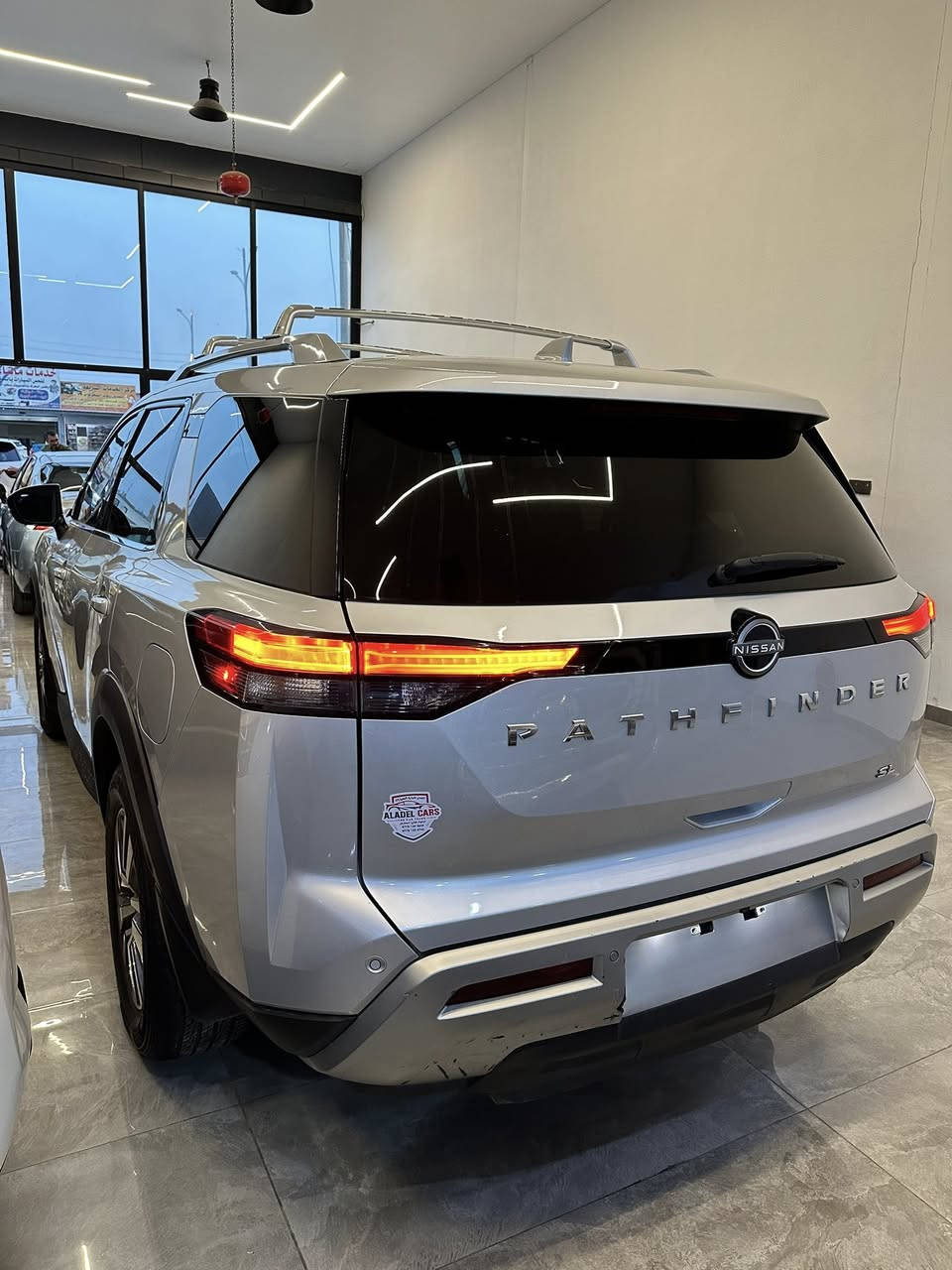 NISSAN PATHFINDER SL

اللون : : سلفر

الموديل : 2023

السعر. 263 ورقه

نوع المحرك : 6 سلندر

عداد المسافه :  57 الف مايل

الضرر : كما موضح بالصور بدون صبغ بدون تبديل بدون تعديل

صور الضرر و رقم الشاصي مرفق

بدون رقم تترقم ( اربيل - دهوك - سليمانية )

المواصفات : SL

خمس كاميرات (360) 
بصمه تشغيل بصمة اربع ابواب
تشغيل عن بعد 
كشنات تدفئة امامي و خلفي  
ستيرن تدفئة شفتات استيرن 
كشنات كهرباء  بردات ابواب رادار امامي
رادارات جانبيه رادار خلفي  
منافذ USB امامي وخلفي 
شاشه كبيرة 
مانع انزلاق كروز سرعه
هاند بريك بصمه اوتو هولد
نظام ايكو نورمال سبورت 
حساس امامي و حساس خلفي 
تحديد مسار
صندوق كهرباء
7 راكب
العنوان كركوك شارع المعارض 
معرض العدل لتجارة السيارات الحديثه 
للاستفسار التواصل مع الأرقآم 👇
***********
***********
***********
