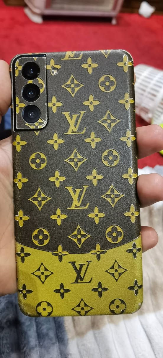 S21 بلاس ١٢٨ جهاز كلش حلو فطر بسيط بالكلاس مال الشاشه ما مئثر وفطر بسيط بلضهر ومغلفه جهاز كامل مكمل صوت اتصال وايفاي كامره كله ١٠٠٪ للمراوس او بيع ١٩٠ قفل
مكاني جادريه
***********
