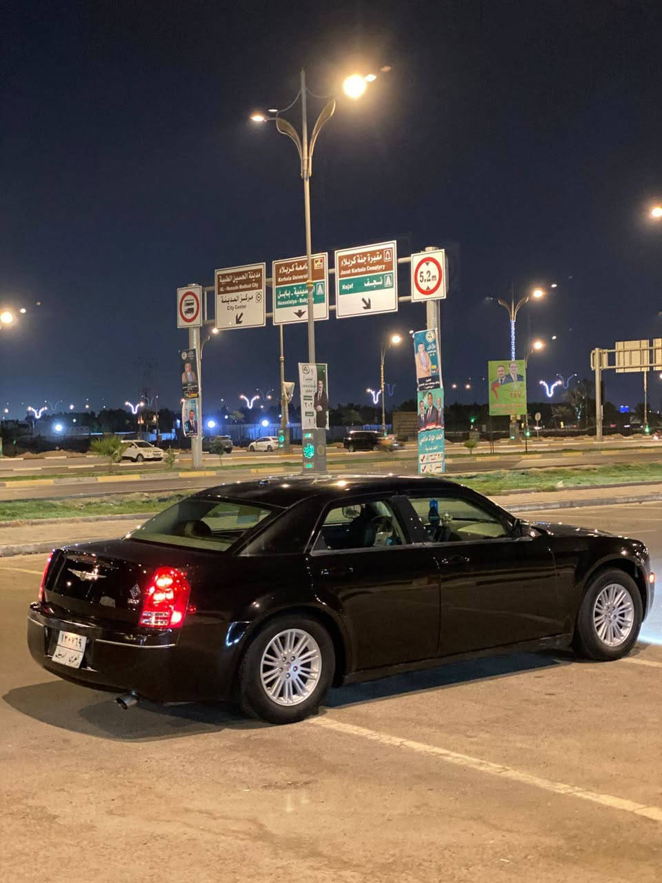 السلام عليكم
اوباما 2008 اصل. 
حادث امريكي قطعتين ( جاملغ وباب )
بالعراق صارت بيها قطعه والهلالات معمره 
مكينه 3 ونص 
تبريد قطعتين 
شاشه 
تخم تاير جديد توني شاده 
مدوشمه عام جلد 
حداديه جديده 
السياره ماناقصها شي 
رقم اربيل راعيها يريد تحويل 
بيها مازدات اخذتهن ب3 اوراق 
منضمومة غاز 
السياره غرفتها كلش كلش جديده ومامشتغله ع الخط 
السياره احلى من الصور اصفاحها موس
سعره     118 وبيه مجال
بالعافيه ع الي ياخذها
***********
