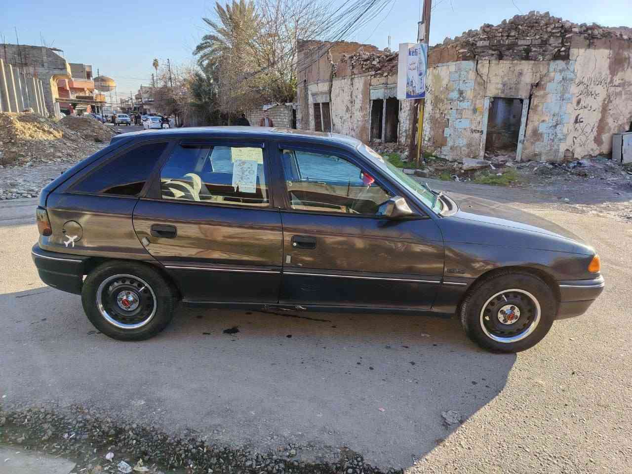 السلام عليكم
استرا للبيع
موديل 92
كابون بانزين 
استيرن بور 
سلايت
محرك 16
السعر 40 وبيها مجال قليل 
اي استفسار اتصل عل رقم 
***********
*********** موصل, نينوى
