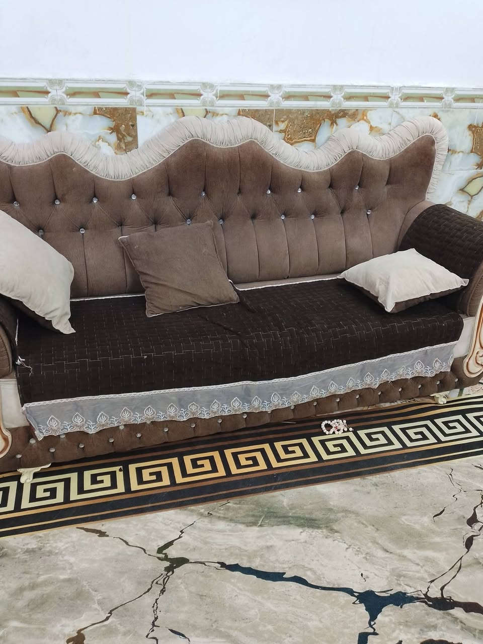 تخم عشر مقاعد للبيع المكان بغداد الدوره ابو دشير مكلف بل نشر ***********
