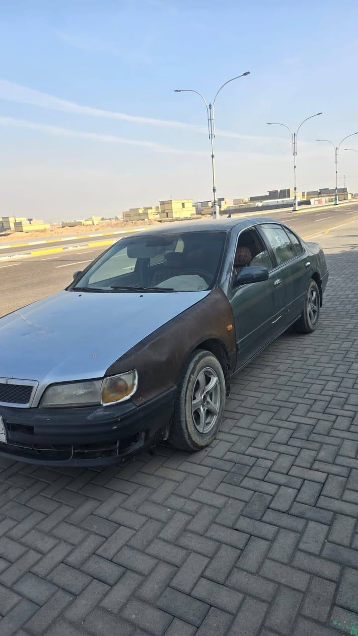 سلام عليكم نيسان مكسيما بلاد موديل 98 كهربائيات شغاله مكينه وكير خير من الله عوزه ترتيب للبيع او امراوس حسب القناعه متواجد واتساب ***********
