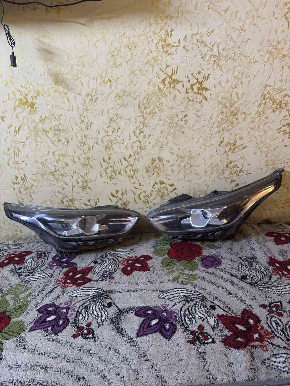 للبيع غراض فورتي ترهم من موديل 19 الى 21
الغراض كلها نضيفه 
***********
