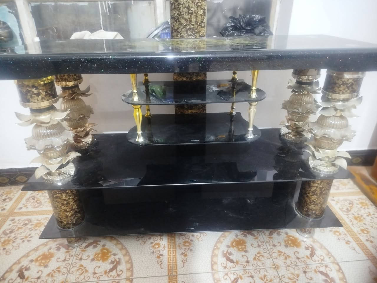 ديوان  ونص مال ديوانيه جبيره نظيف  وميز بلازما نظيف للبيع


**إذا كنت صاحب هذا الإعلان وتريد حذفه لأي سبب، رجاءا أرسل رسالة إلى الدعم الفني**