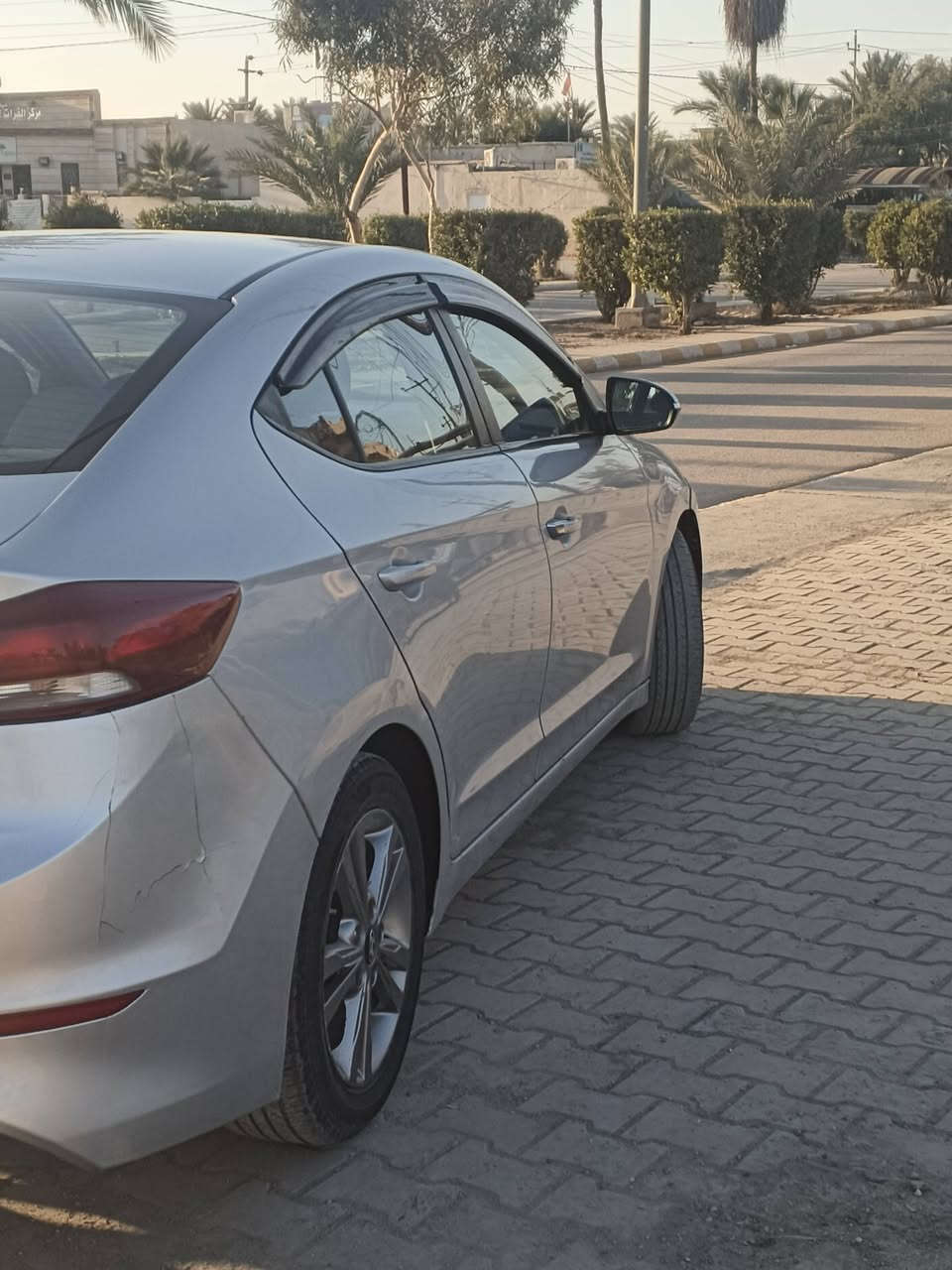 سلام عليكم النترا موديل 2018 سياره بيها 3 قطع نص الجنطه ولينيد ولجاملغ رايدها 115 وبيها مجال بصيط مكاني بابل المسيب ***********.....0773 374 3381
