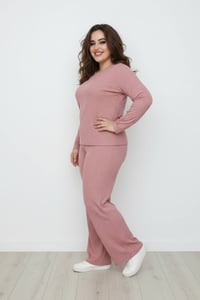 تراك نسائي • قماش كريشه • فري سايز ١١٠