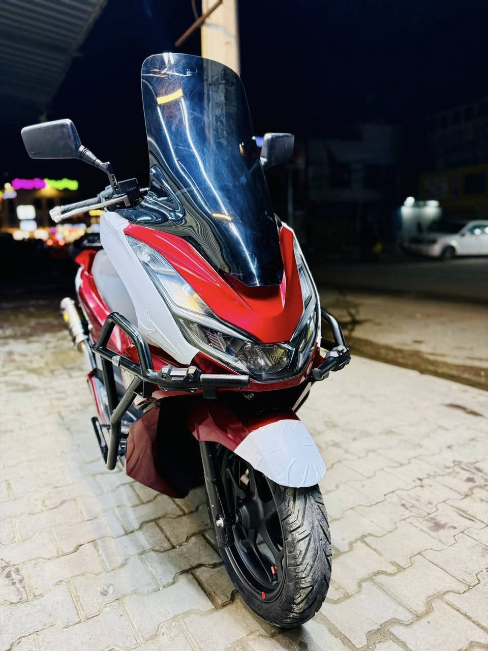 السلام عليكم
دراجه pcx للبيع 
جيل الرابع وارد ياباني kf مزاد
مكينه 160cc 
نظام abs 
حساس زدحام 
ستاند كهربائي 
بصمتين الدراجه 
أوراق معرض 
أوراق مزاد
أوراق كمرك 
نقطتين شحن 
كامرتين بدون تفعيل 
جي بي اس بدون تفعيل 
درع حمايه 
اكزوز رياضي واضافه إلى كاتم
كفرات احمر صدفي 
الدراجه كفاله عامه شرط الفحص وجانيها على ايدي الي مو شراي لتعبني مكاني (بغداد / حي العدل ) السعر خاص 
الرقم: ***********
