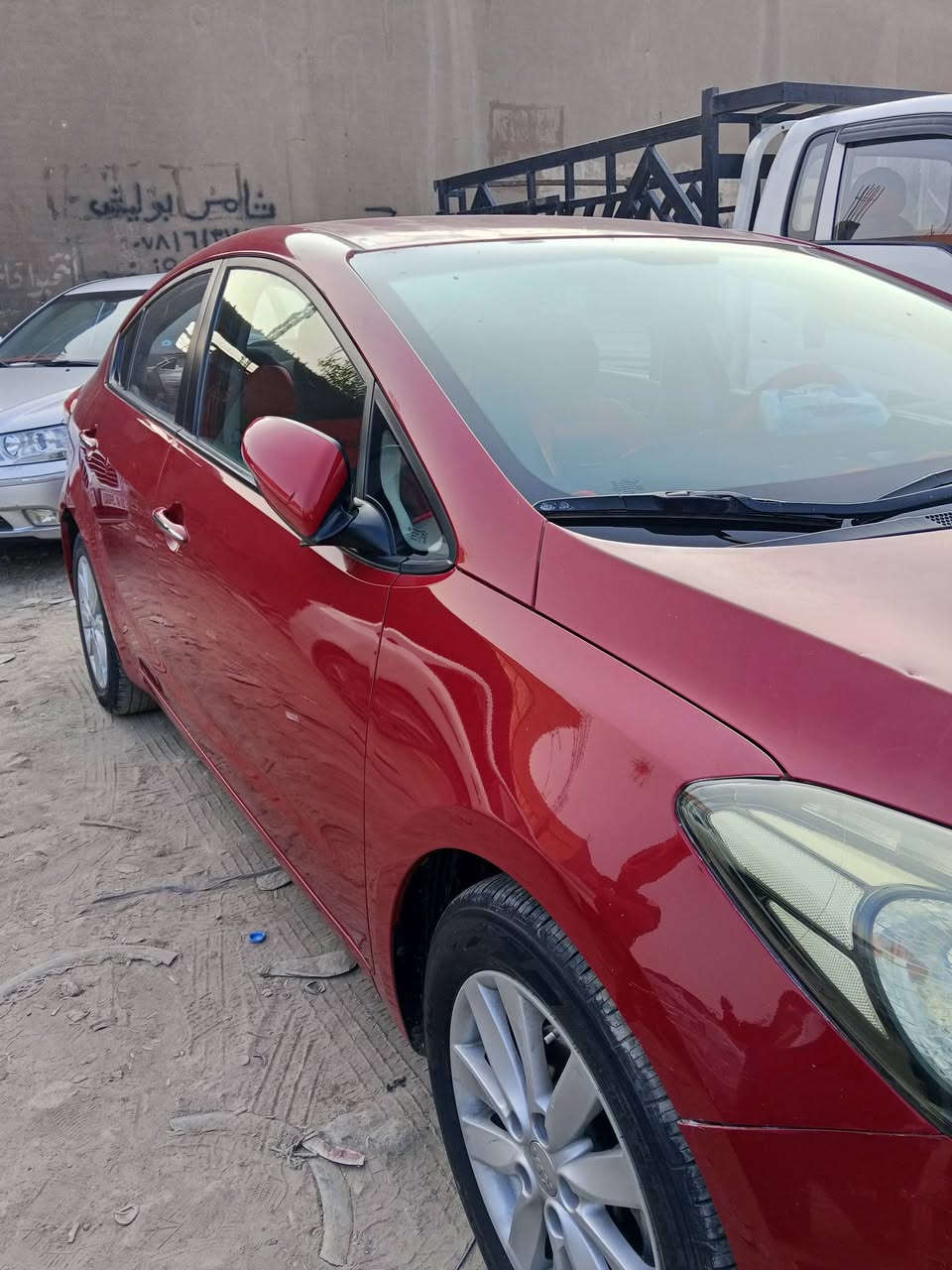 السلام عليكم
للبيع سيراتو 2016 خليجيه مكفوله 
المحرك 1600 دوش 
جاهزه السياره من الاخير حداديه تخم تاير باتري متصرف عليها ولا ربع للمعلومه السياره بيها جراد قماره وجنطه وبنيد مو تجي يمي وتضل تبجي ماكتلي بيها جراد السياره حليوه ونسائيه السعر 120$ وبيها مجال ***********
