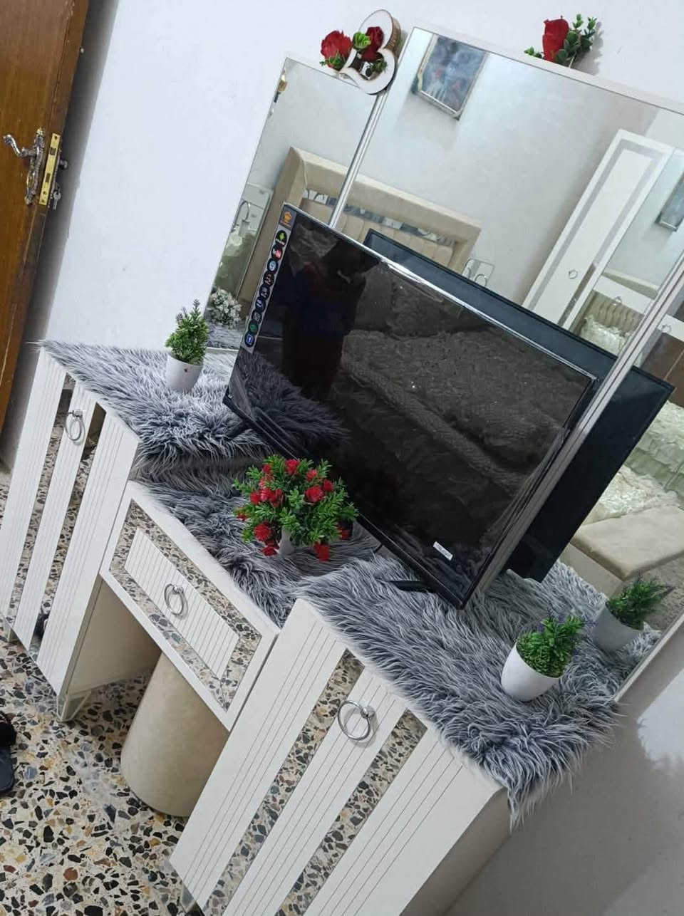 غرفه للبيع 9 قطع بيها اضرار بسيطه جدا سعرها فقط ب500قفل قفل الي يريد يجي خاص


**إذا كنت صاحب هذا الإعلان وتريد حذفه لأي سبب، رجاءا أرسل رسالة إلى الدعم الفني**