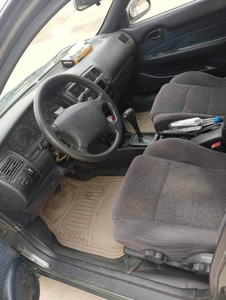 كورولا للبيع موديل 1992
سياره خير من الله 
السعر 48وبيها مجال 
مكاني ديالى 
مكلف بالنشر ***********
