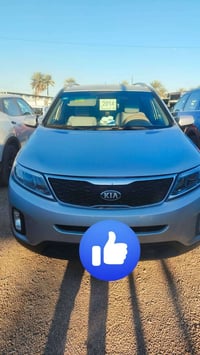 سياره لبيع  سورنتو موديل 2014 خليجي 5 راكب محركه 2400 سياره حلوه خير م...