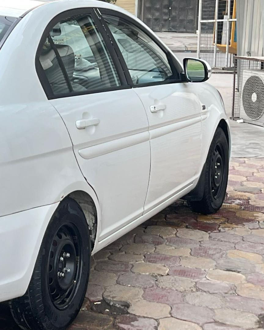 ماعندك فلوس تعال اخذ بلاش وجديدة 🌹🌹🌹
✅ لمعرفة السعر علق ب …. ✅ تم 🤲

اكسنت موديل :2011
كير مكينه جدد
مكينه 1600 قطرتين 
تبريد تدفئه 
تخم تاير 
حداديه جديده 100‎%‎ 
اذاين محرك جدد 
دوشمه كشنات +كاعيه 
اشاير بل مري 
بيها طخه جاملغ خلفي الايسر
وبيها صبغ مكانات تجي وتشوف بعينك 
☎️☎️☎️☎️
مكاني /بغداد: الكرخ 
للاستفسار ***********
