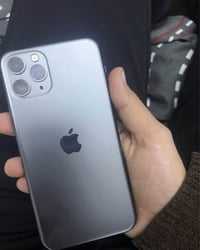 ايفون ١١ برو ماكس • ٢٥٦ • مبدل ضهر