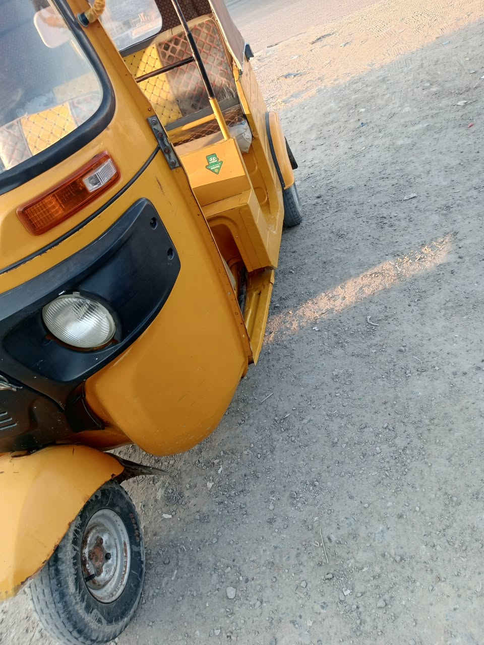 السلام عليكم تكتك للبيع موديل 19 شهر 2. وراق صواليه شرص الترقيم تكتك بس دوس معمره لاضربهة ولاصبغ مكينه مال 20 بيه خير من الله مكاني بغداد *********** مامتواجد على الفيس الشراي يخابر
