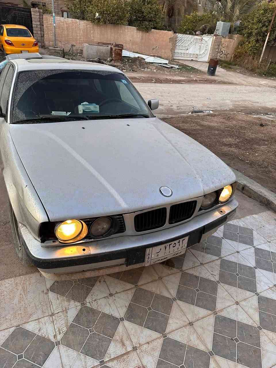 سلام عليكم
وراد ياباني 525 1991
رقم كركوك مشروع وطني بأسمي
*********** 
*********** مكاني تكريت
