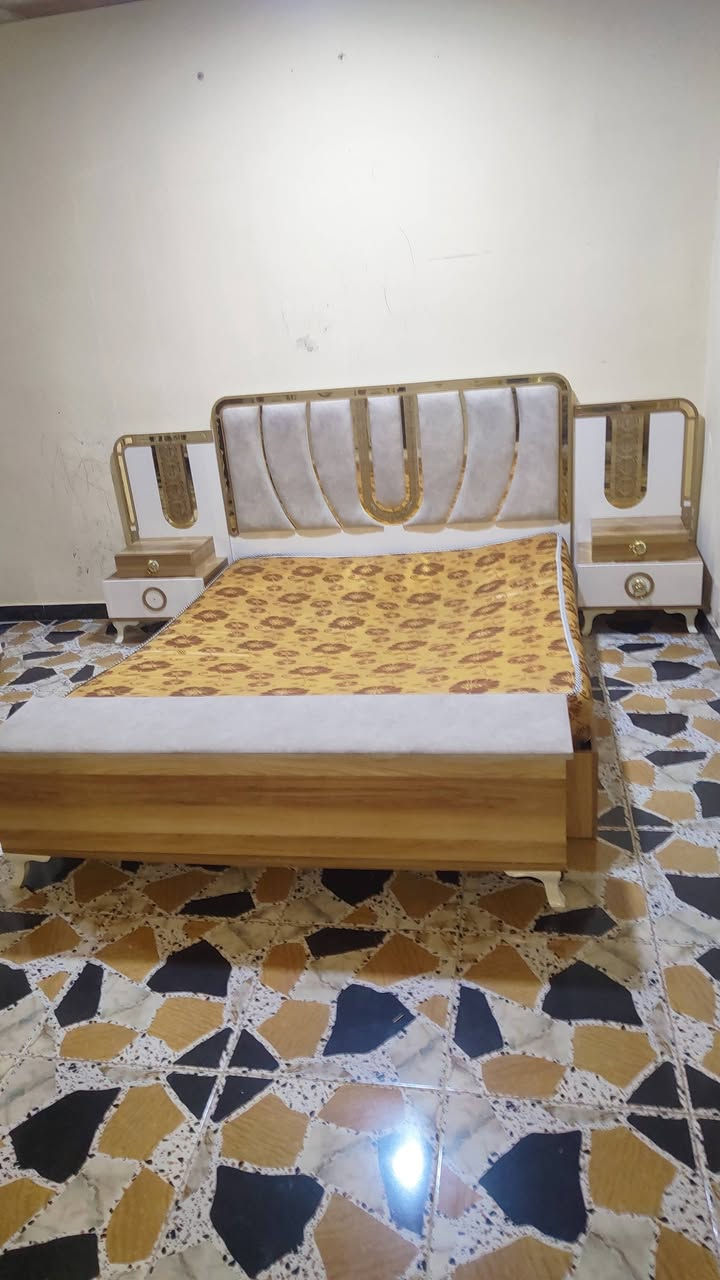 سلام عليكم غرفه 7 قطع كلش نضيفه بعدها جديده هيه والدوشك ب600 وبيها مجال للاستفسار ***********////***********
