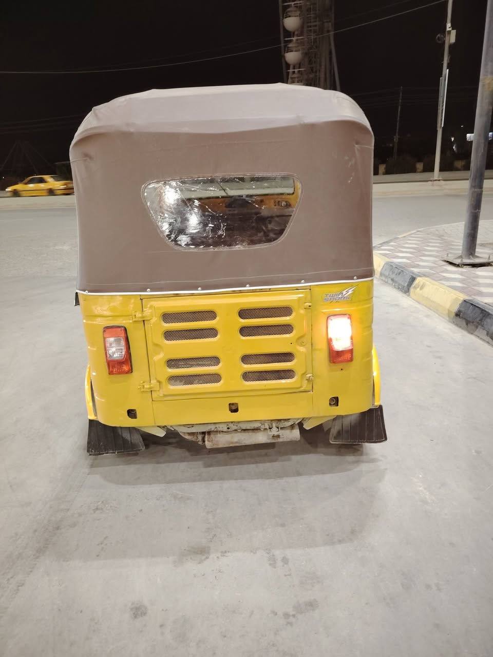 سلام عليكم يابه عيد نشر بسبب الوعود الكاذبه تكتك خير من الله تعمير جديد تكتك 19اوراق المصطفئ تكتك معمره دوس كفله تنقيص تبخير تكتك حلوه مثل مابصوره شباب السعر 4250وبيه مجال  متوازي علئ بيعته العنوان كوت حي جوادين $***********$
