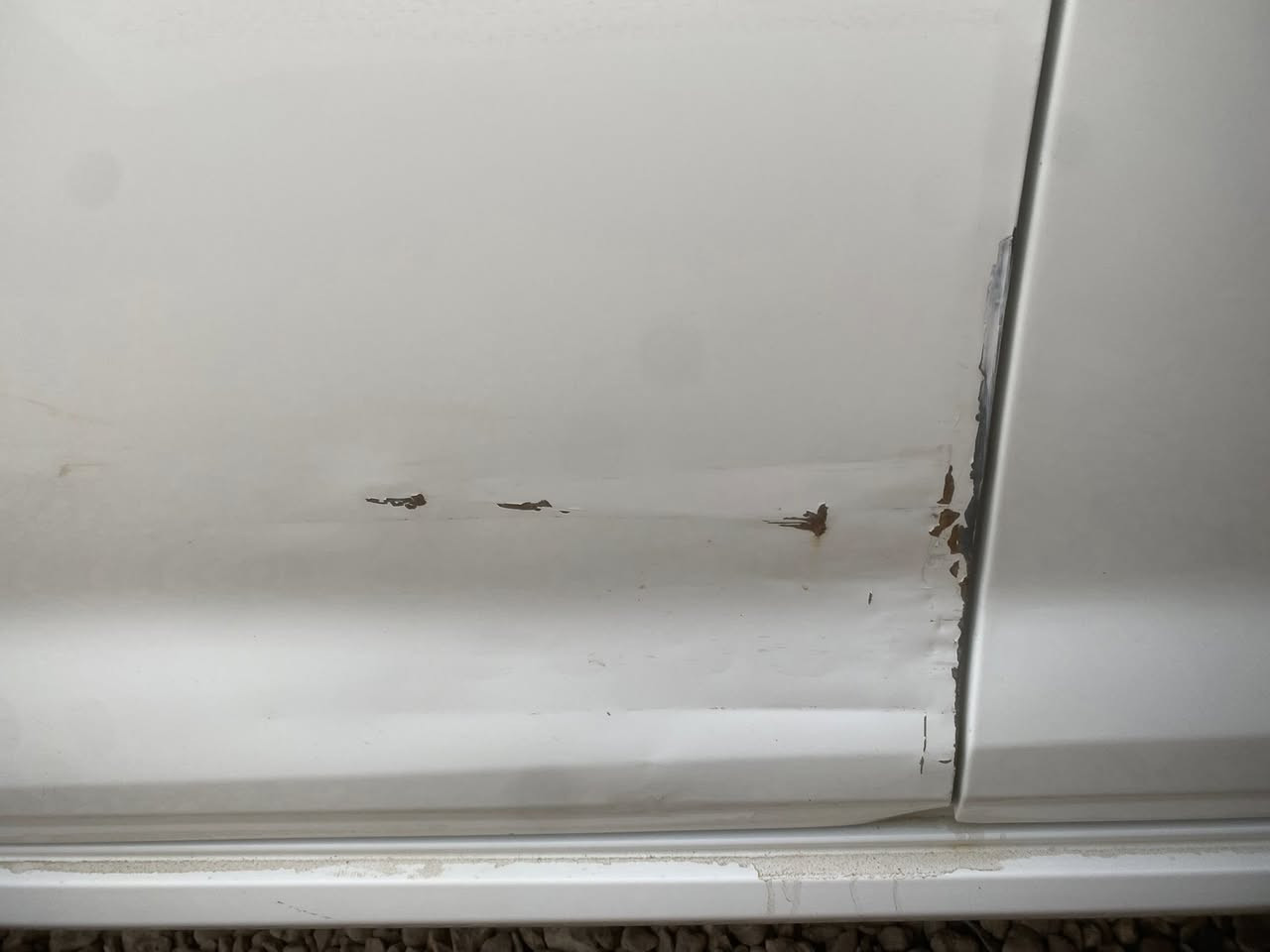 كورلا هايبرد فول مواصفات موديل ٢٠٢٣ 
ماشيه ٤٠ الف سياره جديده 
١٤٠ وبيها مجال 

***********
