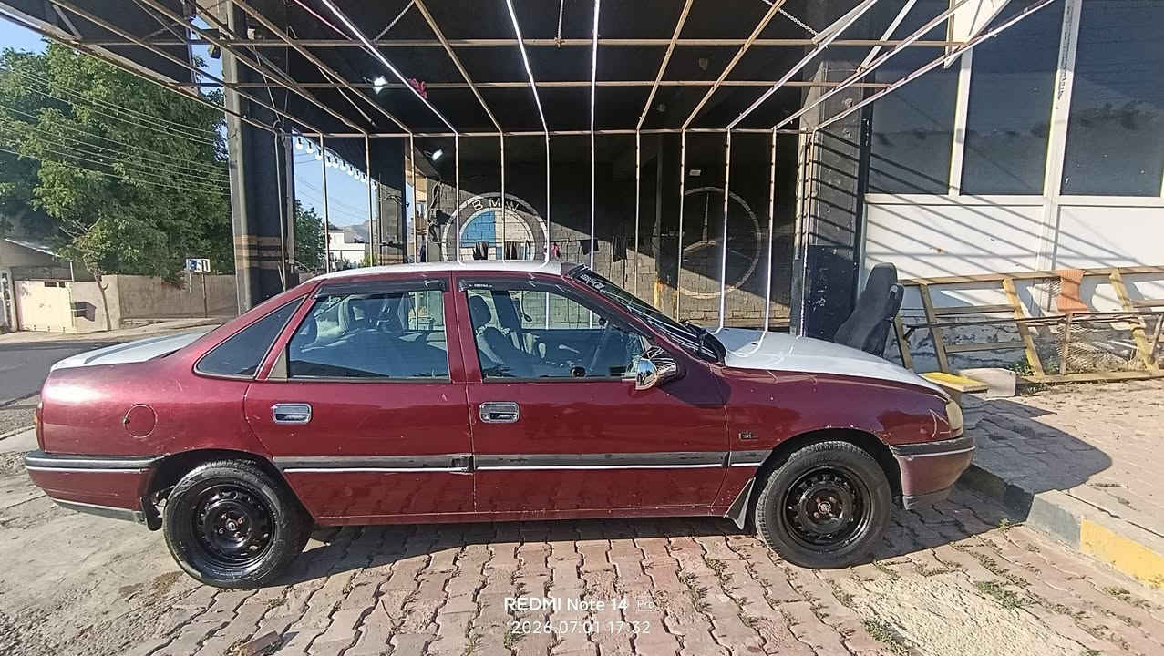 ئؤپل ڤيكترا 1992مه كينه 20ئارم پلاستيك سليمانى داعموو ريزيوى نيه.28گلا ***********
