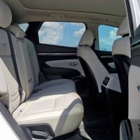 توسان فول مواصفاتً للاخير موديل2024ماشيه 19بدون رقم تترقم جميع المحافظ...