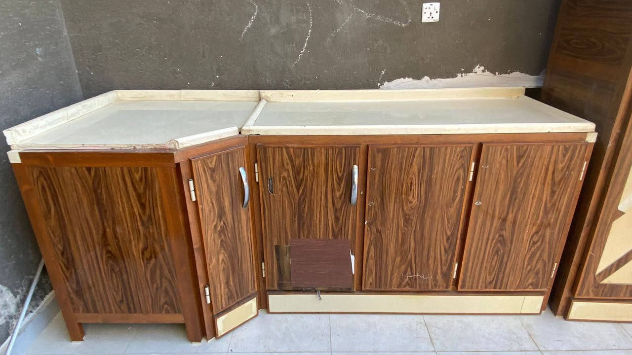 كاونتر مع زاويه سعر ١٥٠ وبي مجال


**إذا كنت صاحب هذا الإعلان وتريد حذفه لأي سبب، رجاءا أرسل رسالة إلى الدعم الفني**