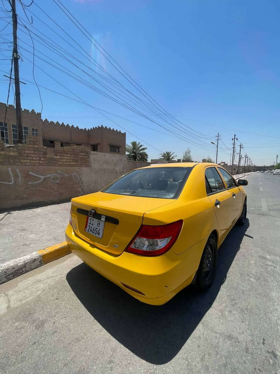 سلام عليكم
بيوادي
 موديل  2019حره وبسمي 
مكفوله كامله من كلشي  مابيه قطره صبغ  بل كشر 
كير مكينه
 تبريد ثلاجه 
رقم دولي ٣١ سنويه يله تسقط 
مكفوله 
سياره مال عيشه 
مكاني بغداد الدوره شارع ٦٠ 
***********
