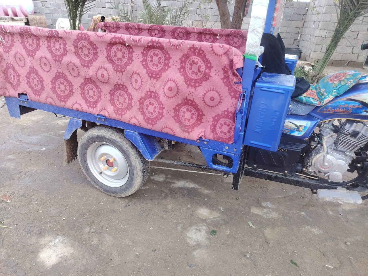 سلام عليكم شباب ستوته تلاثه وعشرين زيرو سعر تلاثه مليون مكان ميسان ناحيت لعزير شراي يدك عله رقم***********
