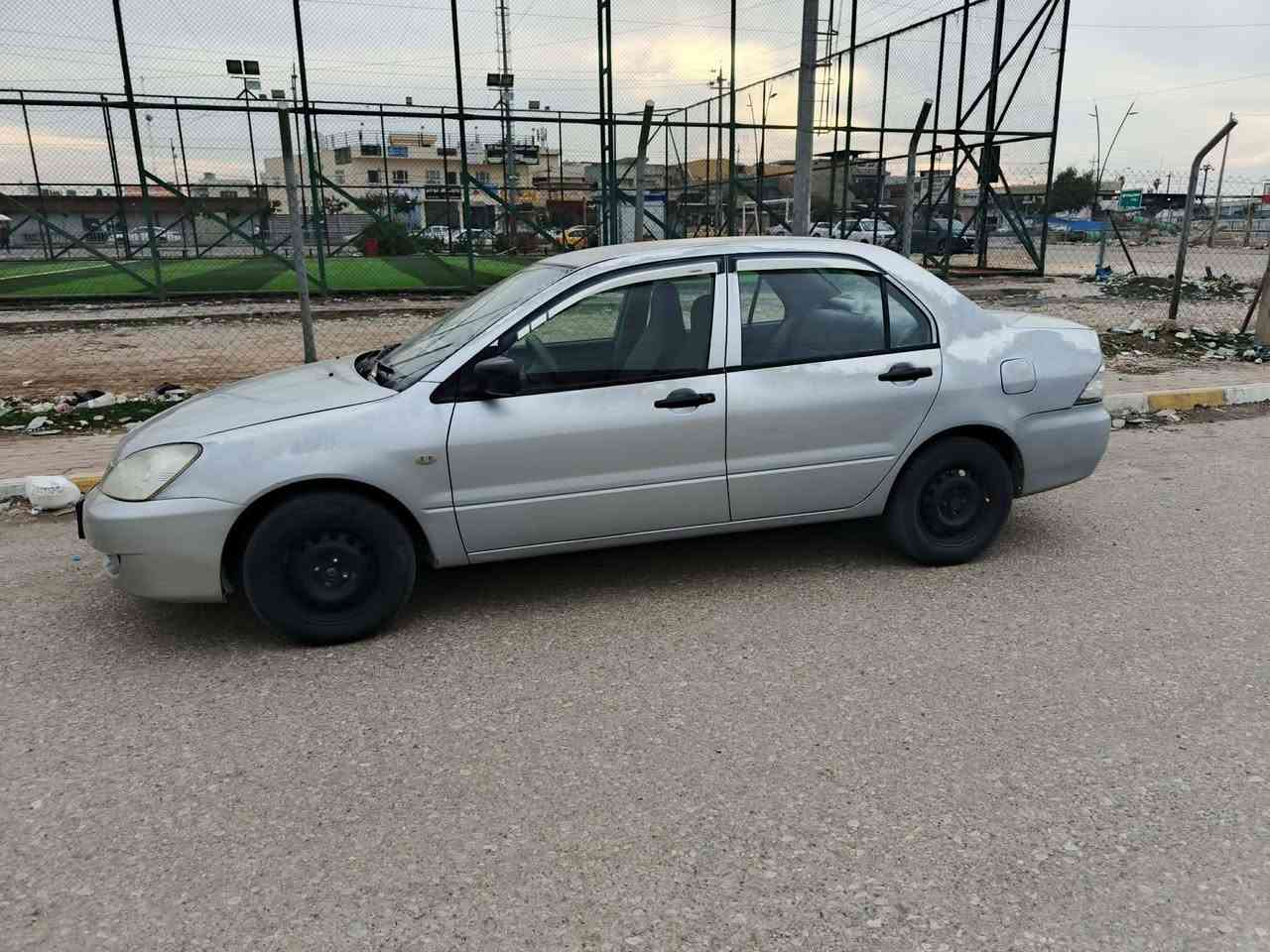 لانسر للبيع موديل 2007 الرقم اربيل الدولي جديده لحد 2029 هزه جديد كير اوتوماتيك محرك كبير سياره بدون ضرر بس بونيت صبغ بدون دواخل شرط الوكاله والتحويل سعر ٦٧ ورقه هذا رقمي ***********مكان سيارة كركوك كل شيء بالشرط
