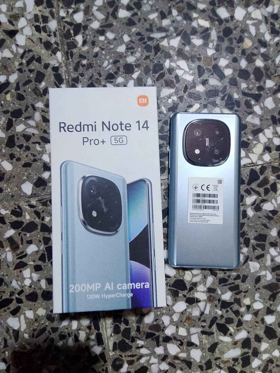 ريدمي نوت 14برو فايف جي بلاس ذاكرة 512 كارتونة واغراض نظافة 100سوى حكة صغيرة جدا بالشاصي غير واضحة مكاني بغداد مدينة الصدر موبايل ***********
السعر375
