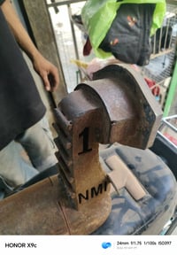 للبيع تعال خاص وبخدمتك هاذا رقمي 07812096693