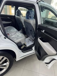 ٢٠١٥ • ٧ راكب • ماشي ٩٥ الف