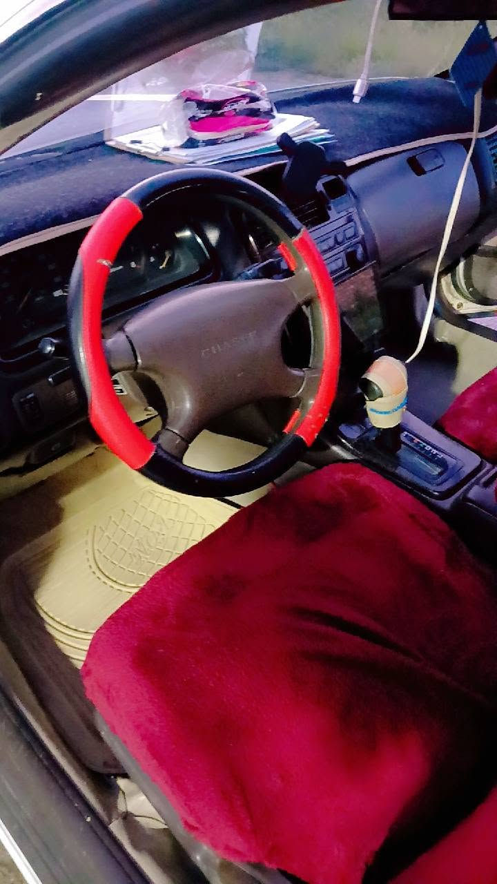سياره شيزر مديل ٢٠٠٠ جاهزه من كلشي كير او مكينه مكفولات تبريد خير من الله حداديه جديد سياره حلوه كلش تخم تاير جديد للبيع السعر ٥٥$ او بيها مجال للتصال على الرقم *********** او الماسجنجر مفتوح
