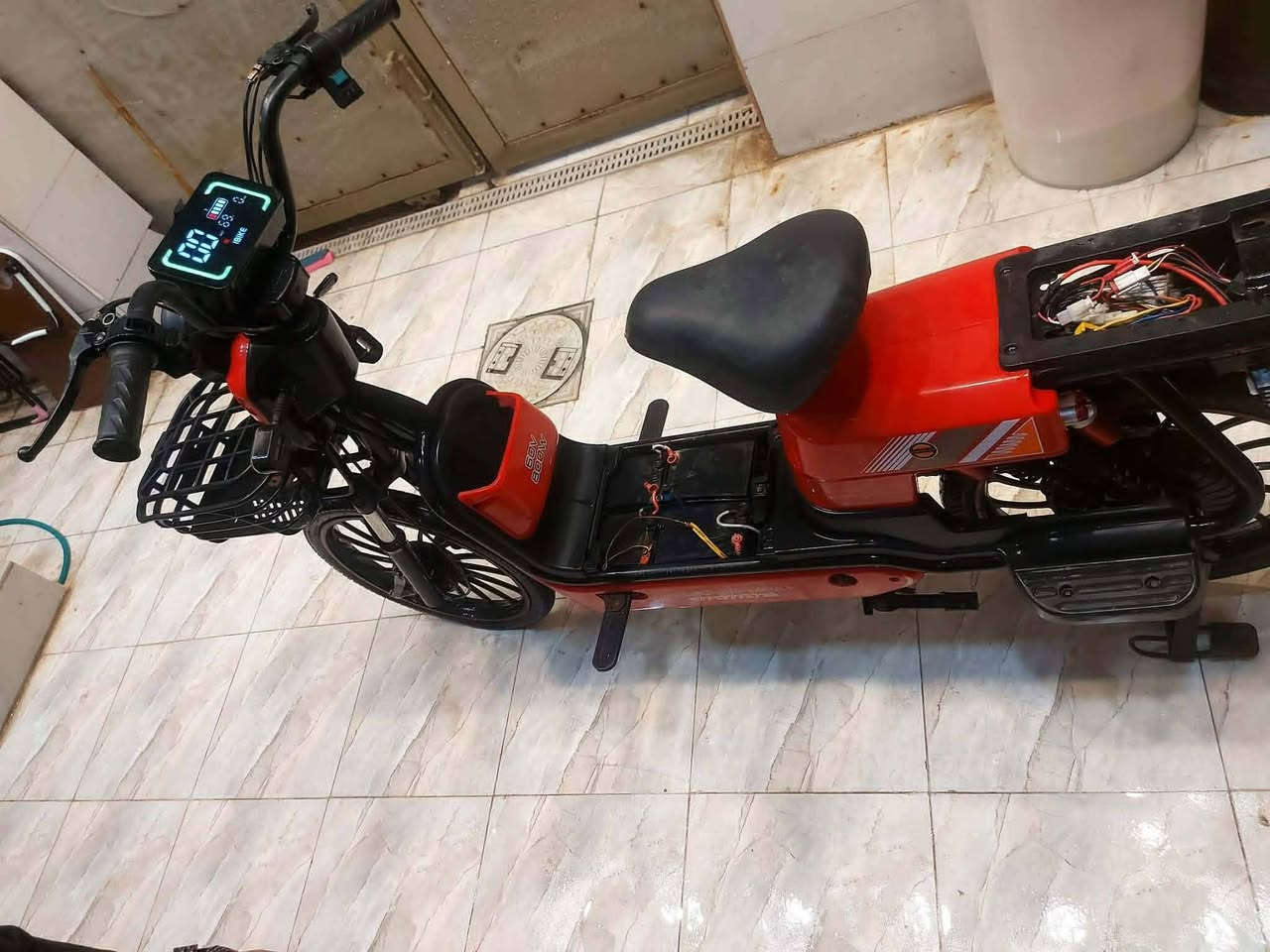 دراجة علشحن نقص بطاريات اطارات جديدة بريكات جديدة شاحنة اصلية كهربائيات كلها شغالة دراجة نظيفة الامرايات والبايدرات موجودات السعر 100 وبيها مجال بسيط للشراي


**إذا كنت صاحب هذا الإعلان وتريد حذفه لأي سبب، رجاءا أرسل رسالة إلى الدعم الفني**