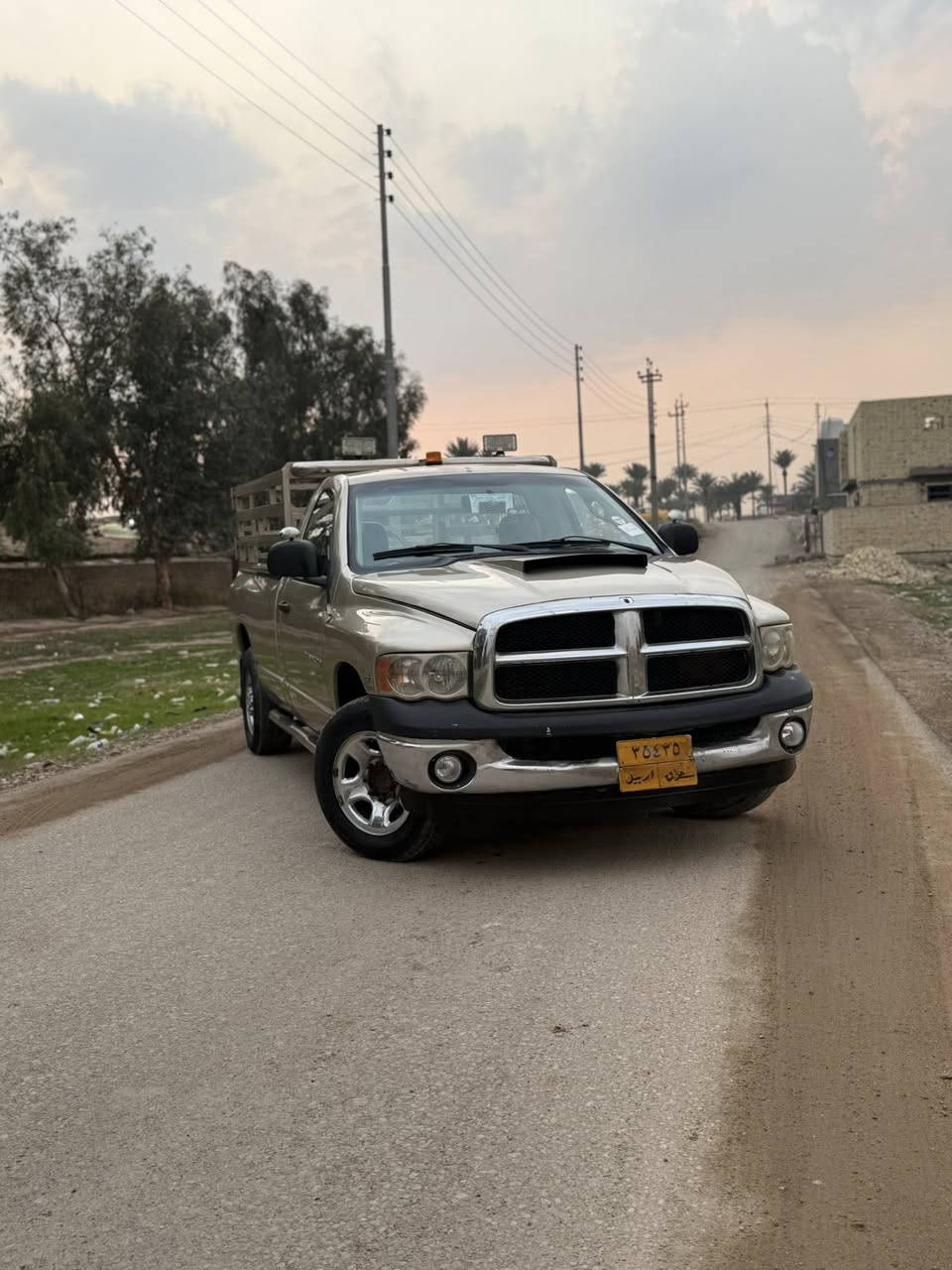 يالله السلام عليكم دوج رام مديل2003 وارد امريكي محرك 5/700  8 سلندر بدي طويل تك باب بيها رشات صبغ لجماليه فقط السياره خير من الله صدر امامي خلفي مابيها اي نواقص  ترايك وين ما تحب السياره جديده بمعنى الكلمه مسويلها ادامه كامله وبلعافيه عل ياخذها.
مكاني بغداد الرصافه
السعر 75ورقه بيها مجال لطيبين


**إذا كنت صاحب هذا الإعلان وتريد حذفه لأي سبب، رجاءا أرسل رسالة إلى الدعم الفني**