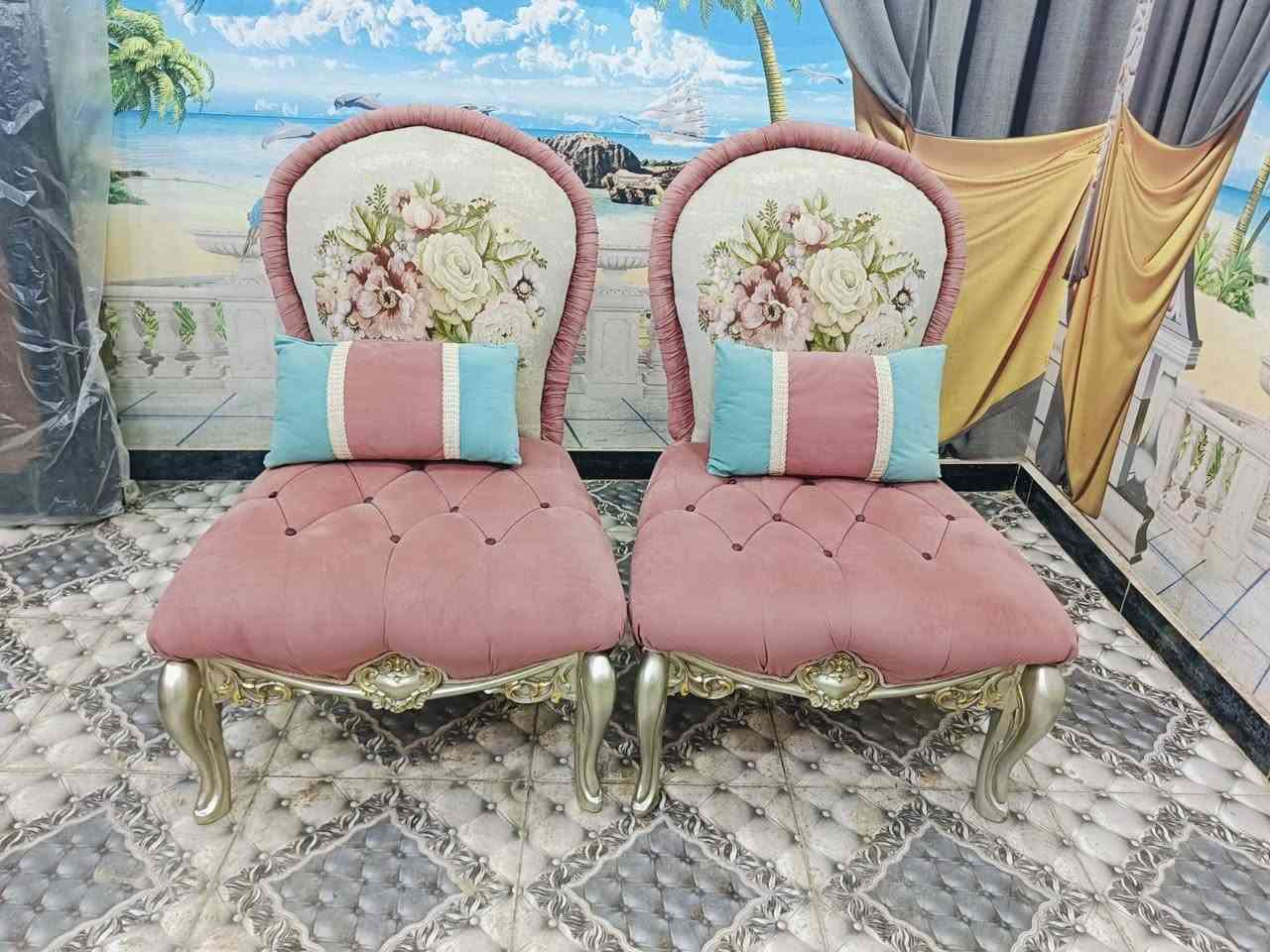 بقدم لكم صالون عموله خشب زان احمر مكون من سبع قطع مكون من كنبه كبيره 2 فوتيه زائد 2 كرسي زائد شازلونج زائد ترابيزه بالرخام استعمال خفيف جاهز على الفرش على طول بشلت متحركه سفنج تاكي


**إذا كنت صاحب هذا الإعلان وتريد حذفه لأي سبب، رجاءا أرسل رسالة إلى الدعم الفني**