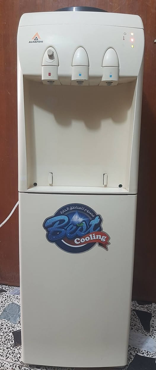 برادات للبيع شغالات حار بارد ثلاجة ماداخلات تصليح  سعر الواحد  ٨٠  العنوان جميلة ***********
