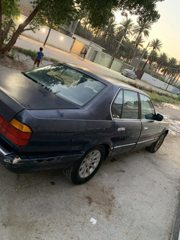 السلام عليكم من رخصة الادمن BMW 735
التفاصيل 👇🏾

السيارة رقم بغداد 

بأسمي هزة وسنوية جدد 

كير ومحرك خير من الله 

تخم تاير+باتري جدد علا ايدي 

كهربائيات كلهة شغالة 

موديل 1990

كفالة من الضربة والاخياس 

السعر 30ورقة 

للاتصال *********** 

العنوان بغداد الدورة
