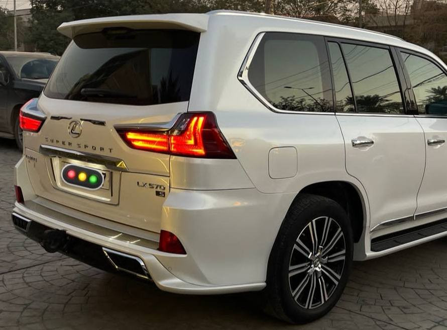 لكزس LX570 سبورت اللون ابيض الموديل2021 العداد 40 الف حجم المحرك 5700 سي سي عدد الاسطوانات 8 سلندر فول مواصفات

💎 ســعــر ✅ ::  الــرد تلقائي📮

رقم السيارة بغداد
مكان السيارة بغداد المنصور
السيارة باسمي شخصيا

رقم صاحب السيارة 
***********
