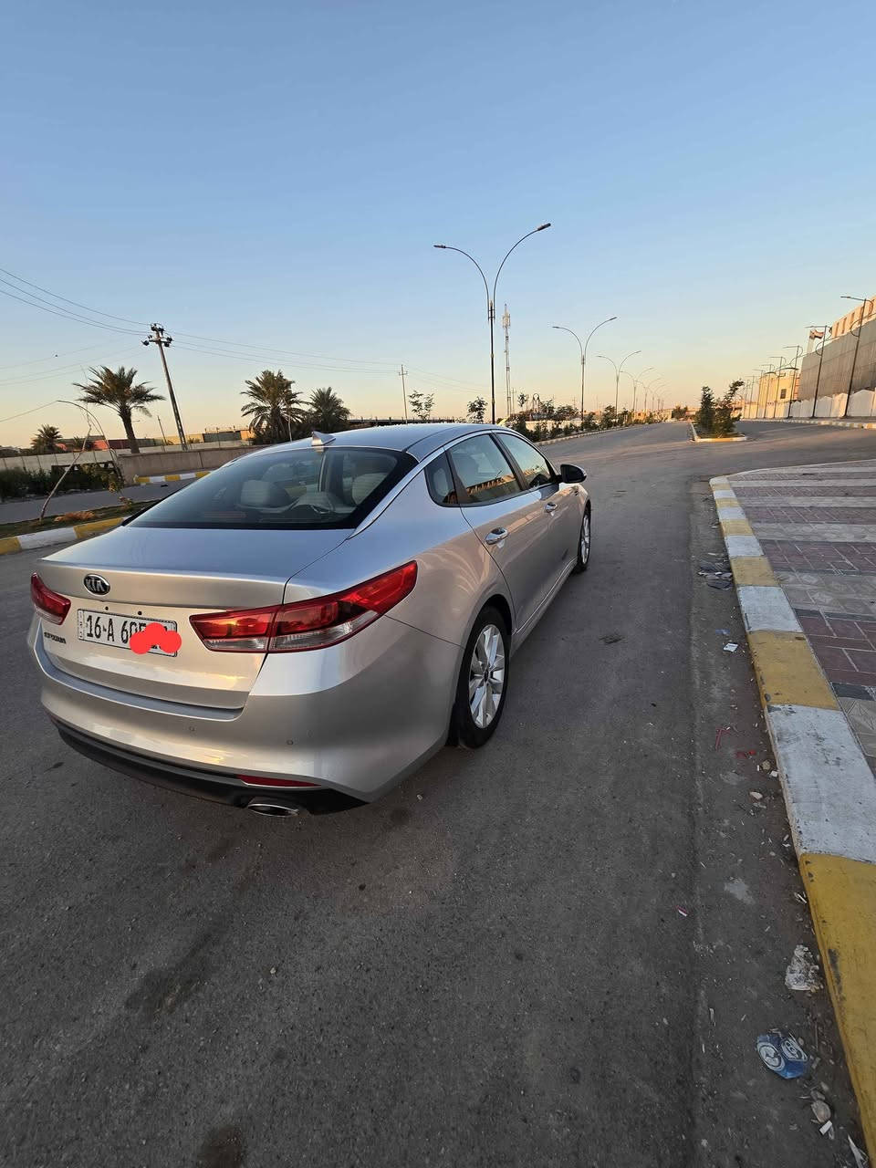 اوبتيما مديل 2018 جديده وارد امريكي ماشيه 100الف  مكينه 2400 GDI حساسات خلفيه لايت منضومه زنون اصلي شاشه مثبت سرعه تخم تاير جديد حداديه جديده مكينه وگير مكفولات السياره وضربته مال امريكه خفيفه موجوده بل الصور ومكفوله من الضربه القويه والعيب الشرعي ورقم انكليزي بسمي مدوار ثاني يوم السعر 148$
  *********** ذي قار المركز ناصرية, ذي قار
