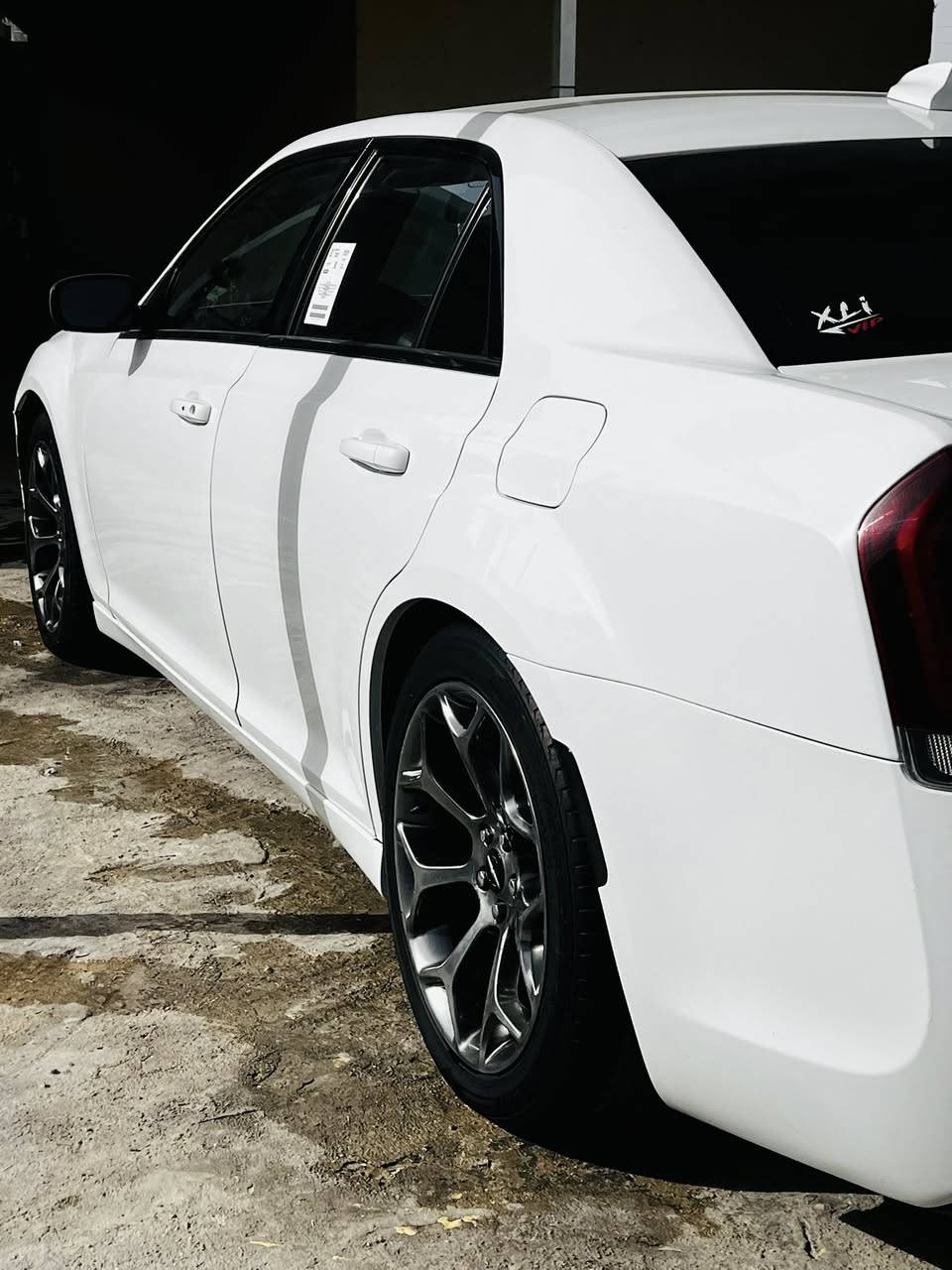 كلايسر 300S 2017
كصة جنطه ادوات متؤم رقم وسنويه اصليات

فول مواصفات  عدا الفتحه معروفة مواصفات S

🔹بجم عريض    

🔹مكينه 6سلندر 3600 كفالة 

‏🔹كير ماوس كفالة SPORT

🔹ماشية 105ميل￼

🔹بصمة تشغيل عن بعد

🔹حدادة طوبة

🔹تخم تاير

🔹قطعتين تبريد 

🔹 سستم صوت شركة الباين مع دمام  داخل الصندوك

🔹لايت زنون اصلي منضومه كامله

🔹مانع انزلاق 

🔹كشنات كهرباء 

🔹كشنات تدفئة

🔹فول تحكمات ستيرن 

🔹شفتات ستيرن

🔹حساس أمامي خلفي 

🔹شاشة Carplay 

🔹 دواخل السيارة جلد اسود S 

السعر 75$

مكان السيارة البصرة 

للاستفسار 

***********
