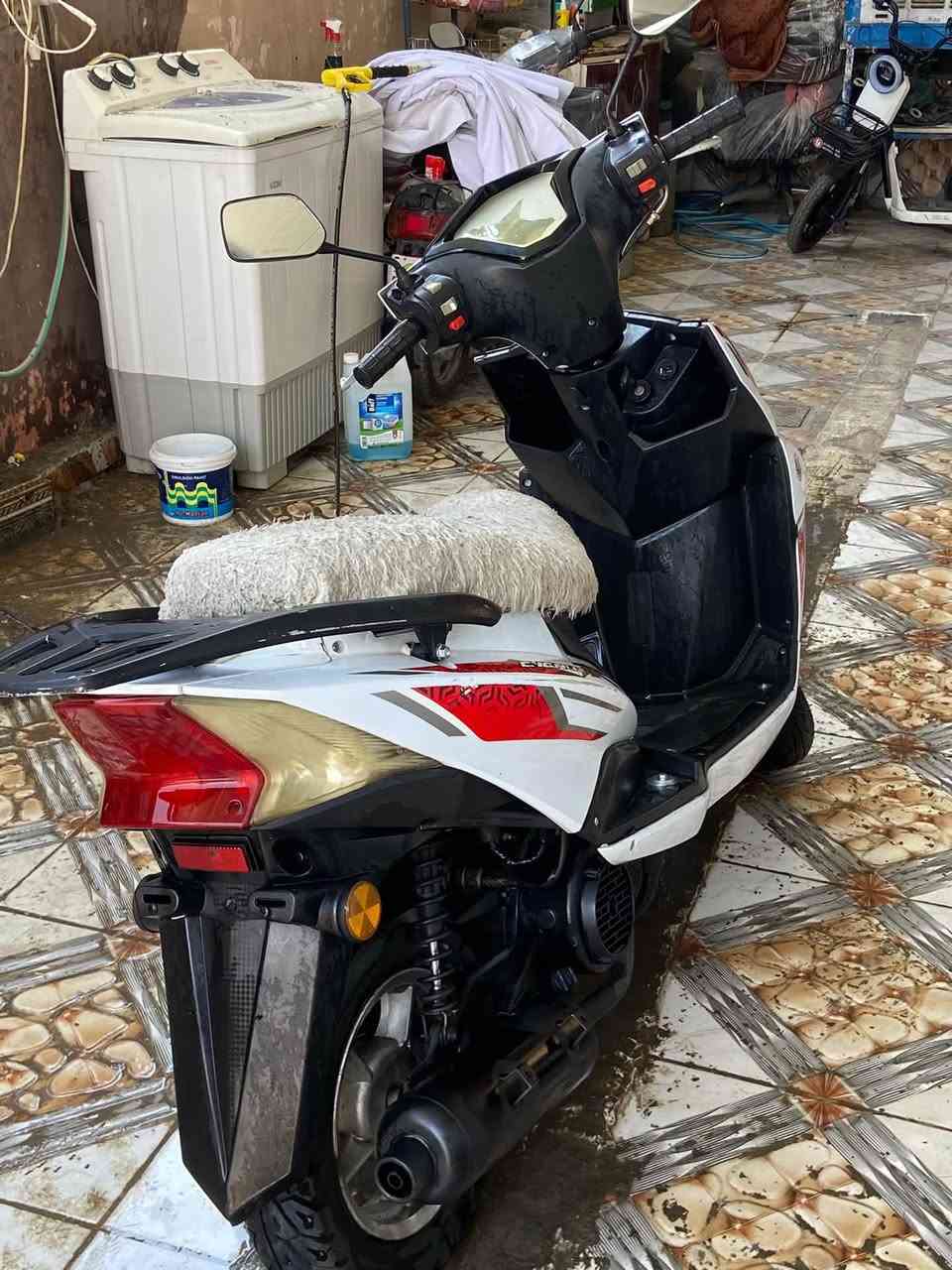 دراجة ماكس سنكنس للبيع دراجة مابي عيب دراجة نظيف كهربائيات كله اشتغل سعر 550 بي مجال قليل عنوان كركوك پنجا علي قريب قاعه مير سمايل رقم ***********
