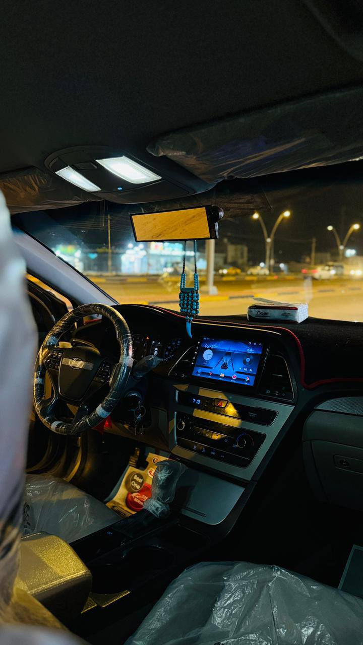 السلام عليكم
سوناتا وارد امريكي ٢٠١٥ سياره جاهزه من كلشي 
تحكم ستيرن 
حساس اطار 
كير ثلاث انضمه قياده  الى اخره 
السياره حادثها دعاميه ب امريكا فقط والقماره صبغ 
مكاني بصره السياره بسمي تحويل ثاني يوم 
رقمي ***********
سعر 123
