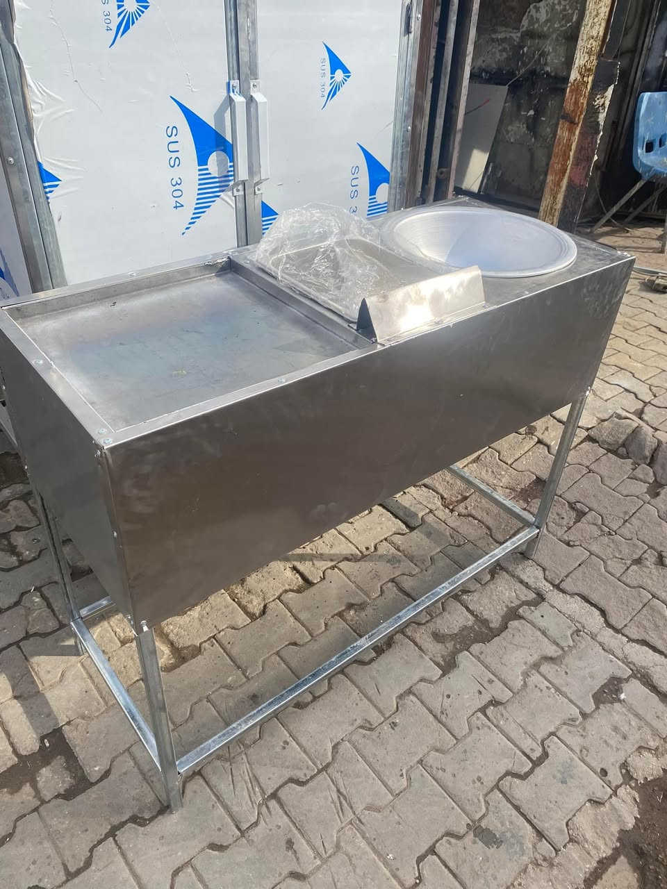 معمل يوسف لتجهيز جميع أنواع الأغراض العراقية 
للتواصل ***********
