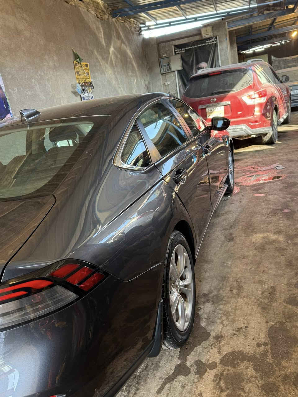 سلام عليكم هوندا اكورد موديل 2023 رقم بغداد حساسات ردار امامي بصمه أبواب تحديد مسار حادث تبديل بنيد امامي ودعاميه فقط بدون دواخل سعره 138 بيه مجال شراي ***********
