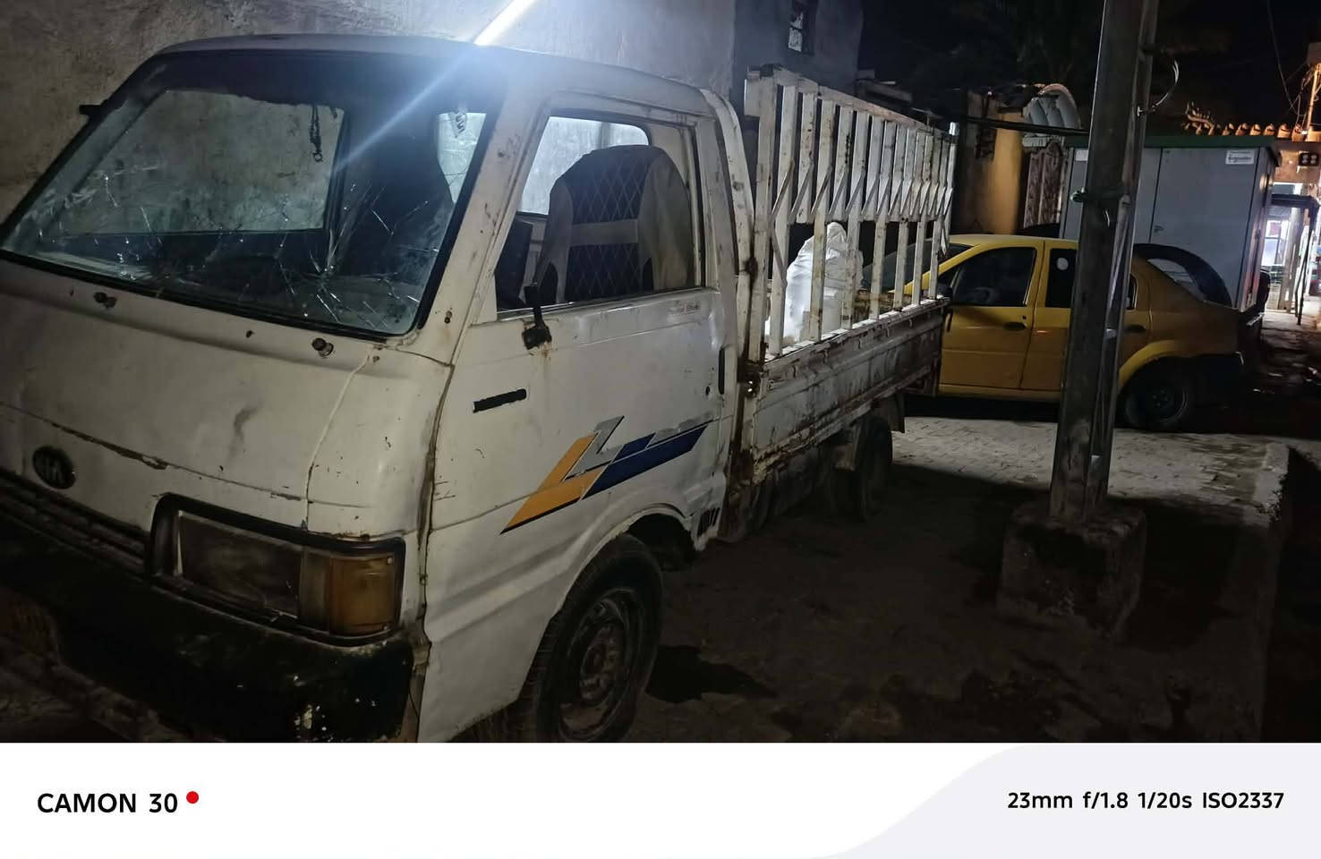 السلام عليكم كيا حمل موديل 94 مكينه جديد تخم تاير السعر 20 ورقه وبيه مجال قليل مكان نجف عباسيه الاتصال على ***********
