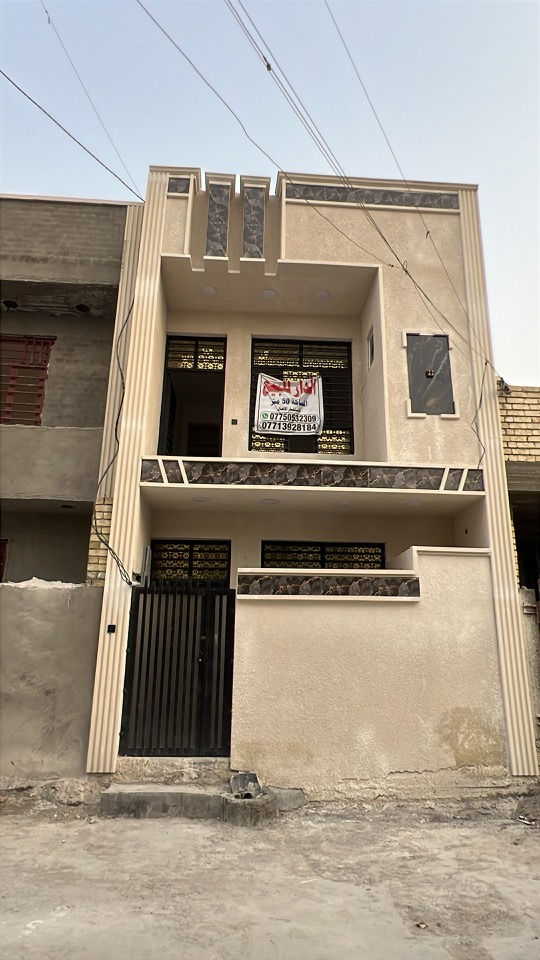 السلام عليكم.     للبيع للبيع

 مشتمل ٥٠متر طابقين بسمي بناء حديث ٢٠٢٥كفائات السيديه خلف كليه السلام يحتوي على صاله ومطبخ وصحيات داخليه وخارجيه نضام جديد بناء طابوك صالح لسكن أو استثمار أو ايجارات 
سعر البيع ٦٧ مليون معه المجال 
***********ويستاب 
***********
