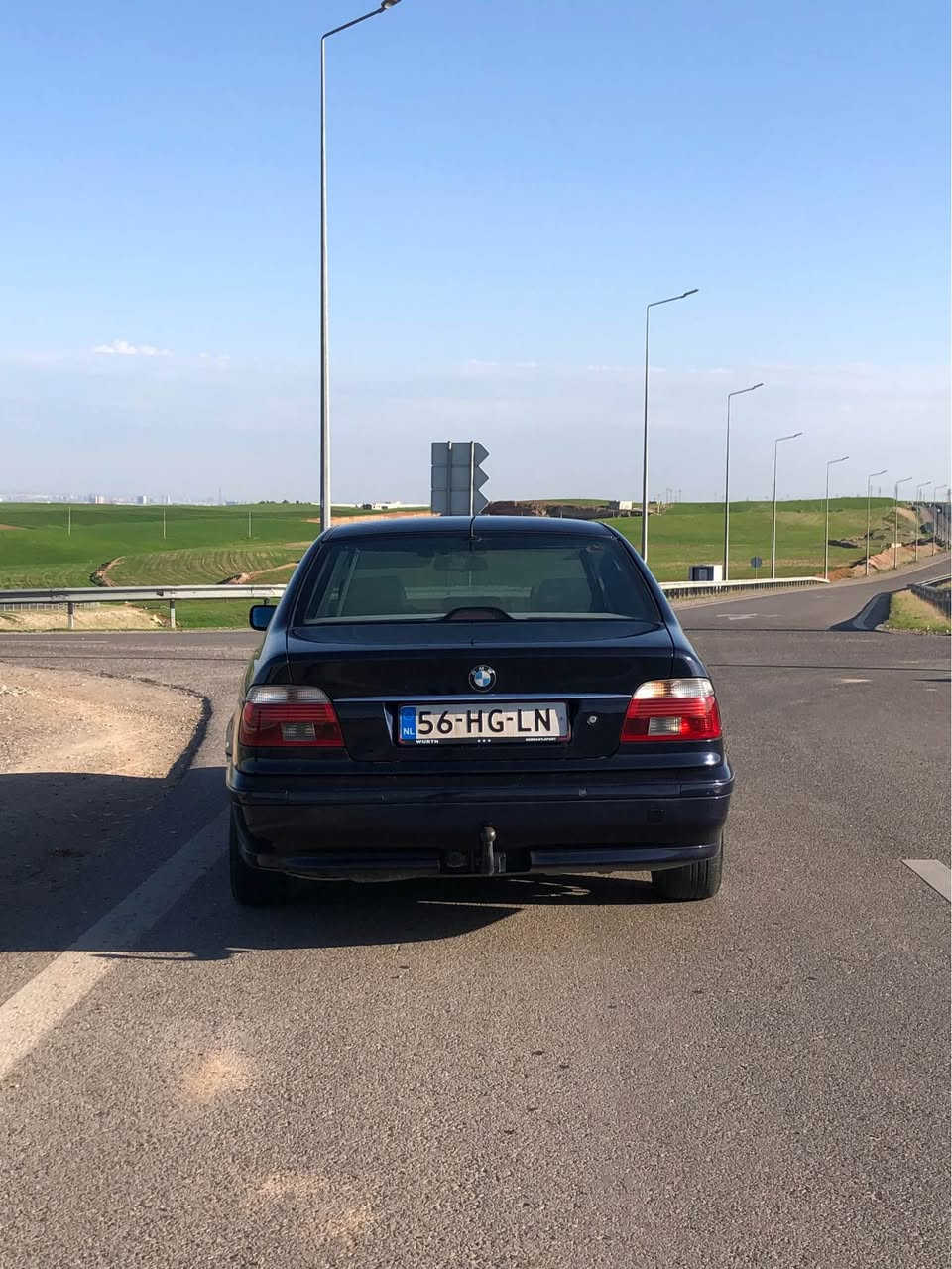 ٢٠٠١
‎بی ئێم سەقەر مودێل ٢٠٠١ مەکینە ٥٢٥ دەبل دیجیتال

‎مەنەفێست ئەسلی2023 داخل  بووە لە جنوب  بێ دەعم و بێ کێشە یە هەموو گیانی بەشەرتە  سیلایت و ناو زەرد حەساس  سەیارەکە لوک لوکە ٢٥٠مەسروفی تێدانیە بەشەرتی هەموو شتێک سەقفو  حیزام بەشەرت  
‎نرخی٧٧ومعاملە 
‎موبایل*********** 
‎ڤایبەرو واتس ئاپ أربيل, العراق
