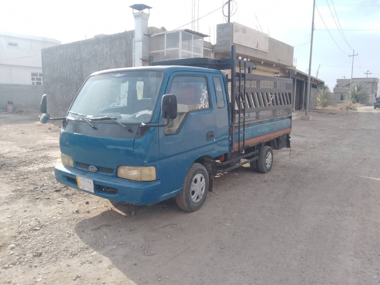 من رخصتةالادمن كيا للبيع موديل 97انبار الستفسار على رقم ***********
